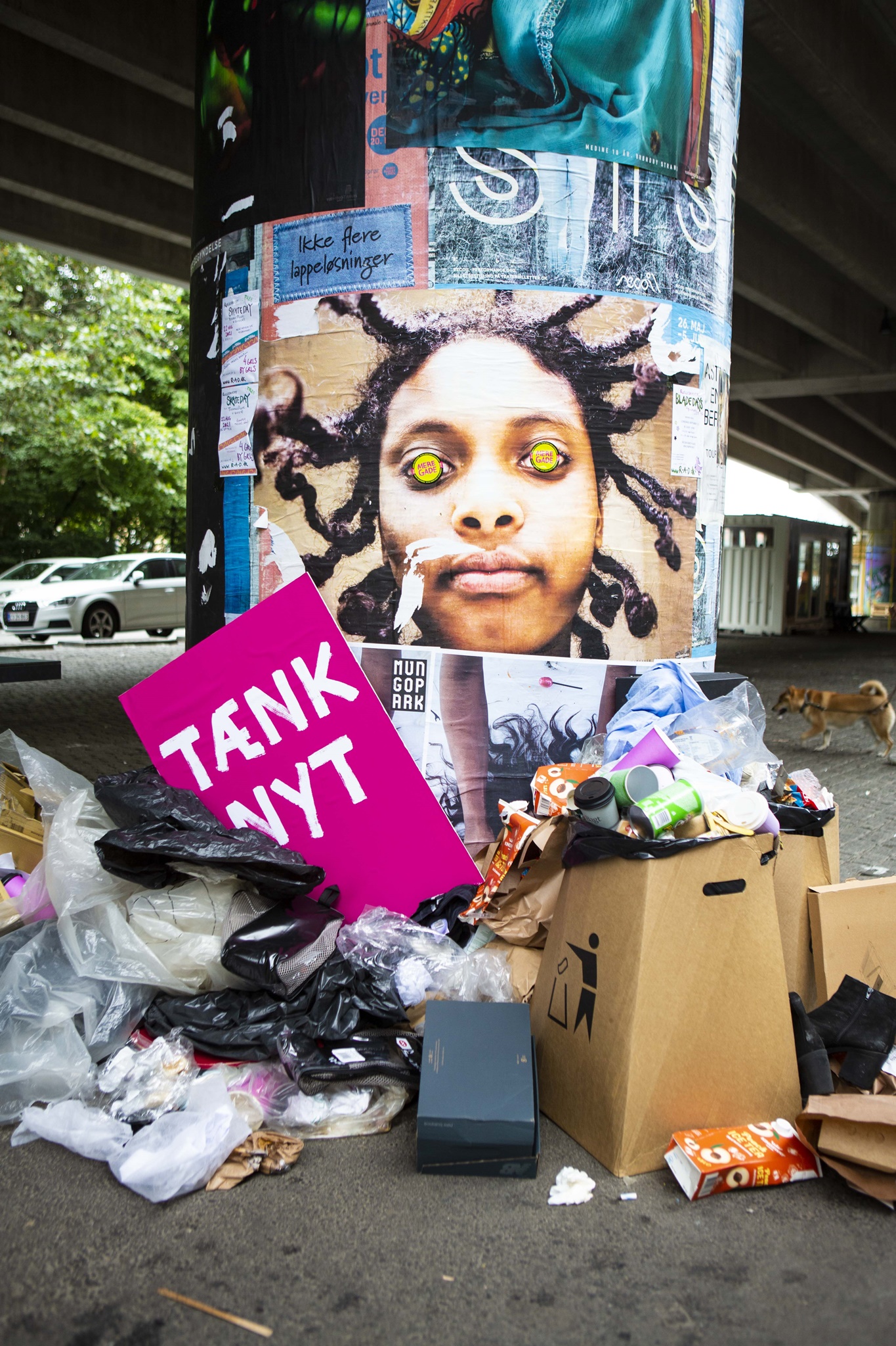 Tænk nyt-skilt ved Bispeengbuen