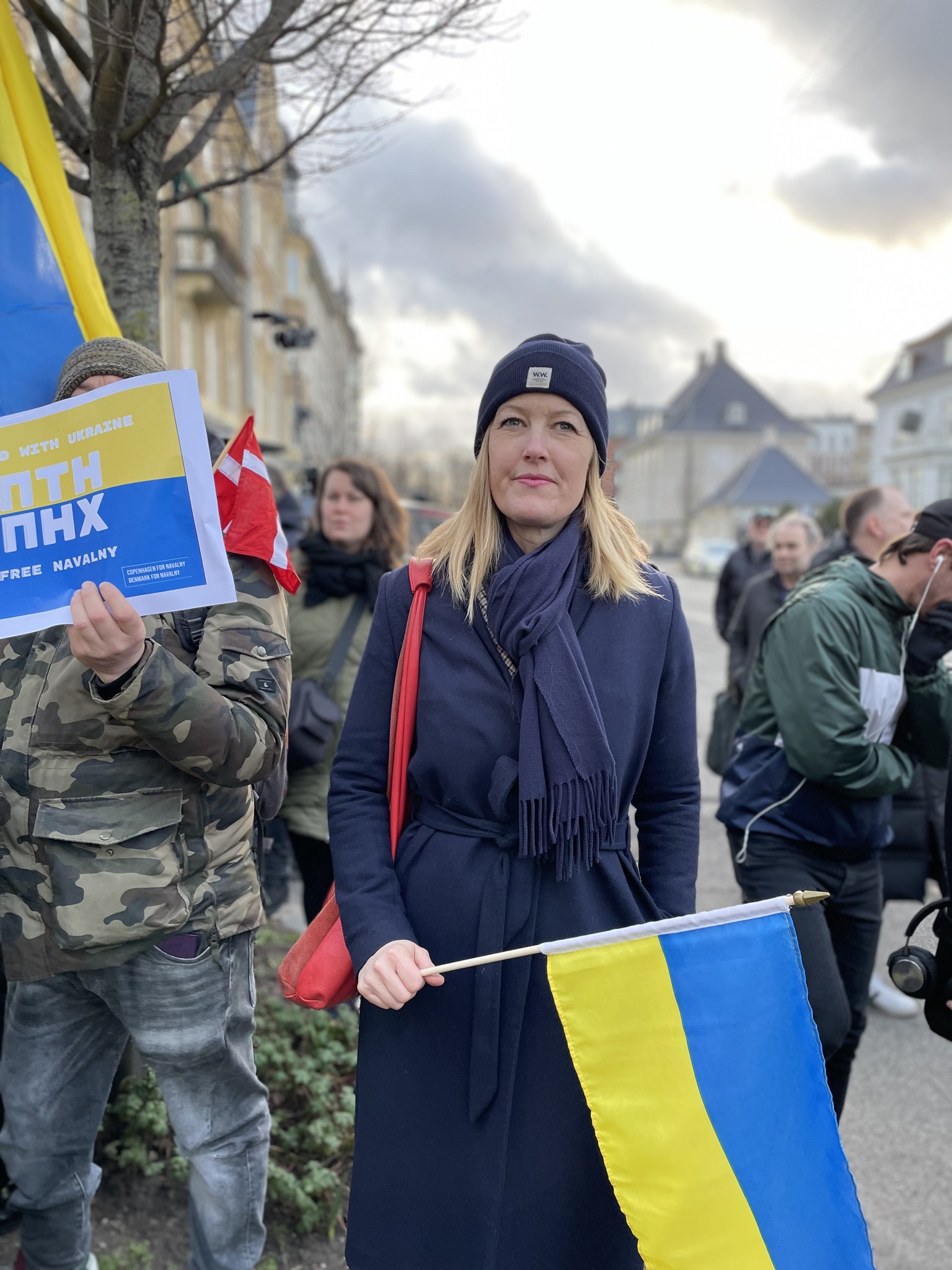 Sofie Carsten Nielsen ved demonstration for Ukraine den 23. februar 2022