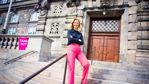 Sofie Carsten Nielsen ved folketingets hovedtrappe