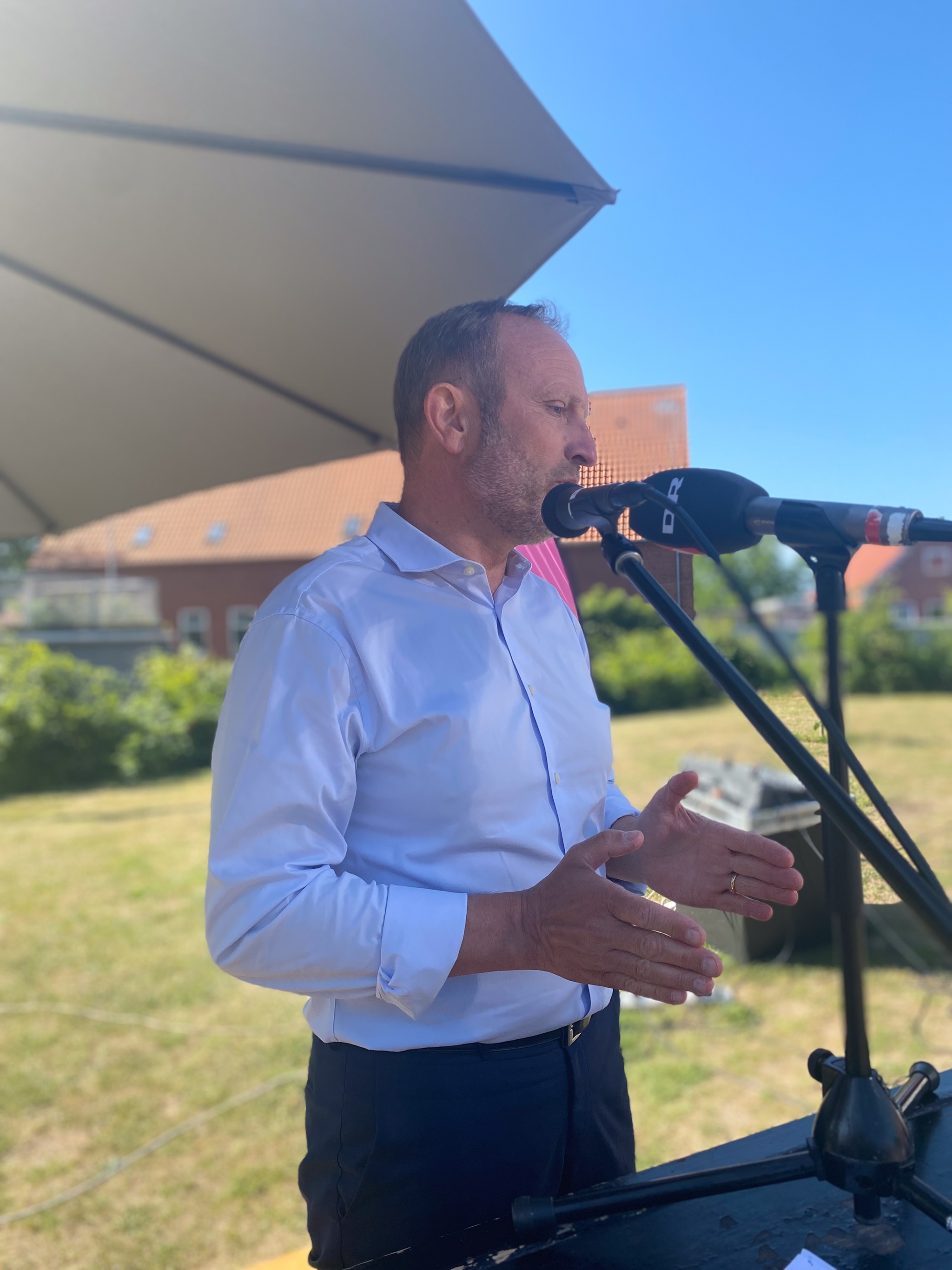 Martin Lidegaard holder grundlovstale ved Rønde Højskole